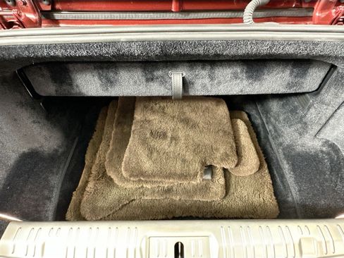 Certified 2017 Rolls-Royce Dawn RWD image 25