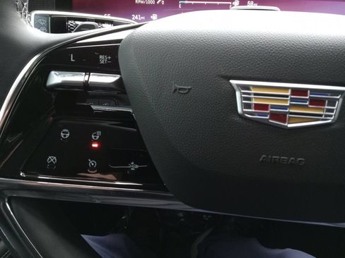 Used 2026 Cadillac Escalade ESV Sport w/ Touring Package AWD/4WD image 21