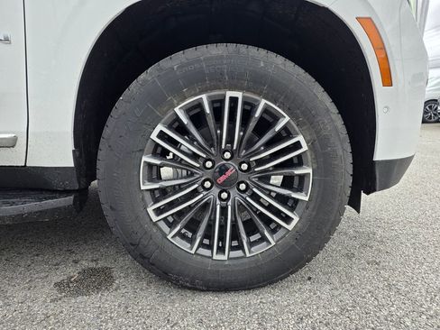 New 2026 GMC Yukon Elevation AWD/4WD image 32