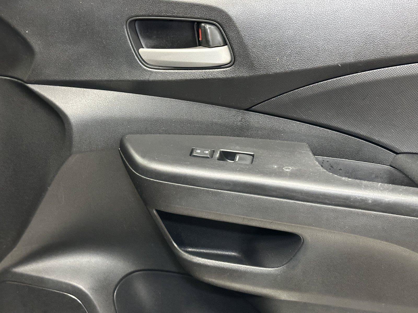 Used 2013 Honda CR-V LX image 36