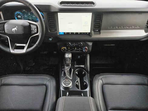 New 2025 Ford Bronco Badlands w/ Black Appearance Package image 12