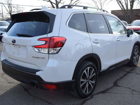 Used 2022 Subaru Forester Limited image 8