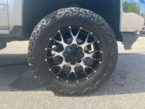 Used 2017 Chevrolet Silverado 1500 LT w/ All Star Edition image 34