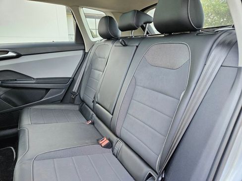 Used 2023 Volkswagen Taos SE w/ Panoramic Sunroof Package FWD image 14