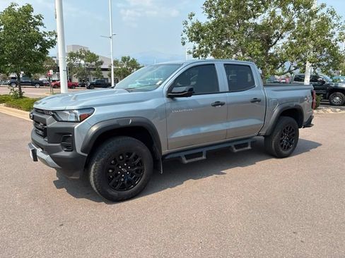 Used 2024 Chevrolet Colorado Trail Boss w/ Technology Package AWD/4WD image 3