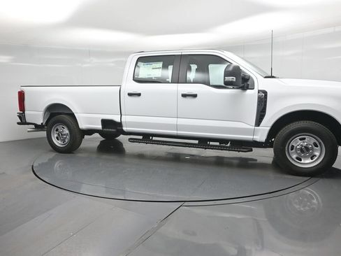 New 2026 Ford F350 XL w/ XL Chrome Package image 23