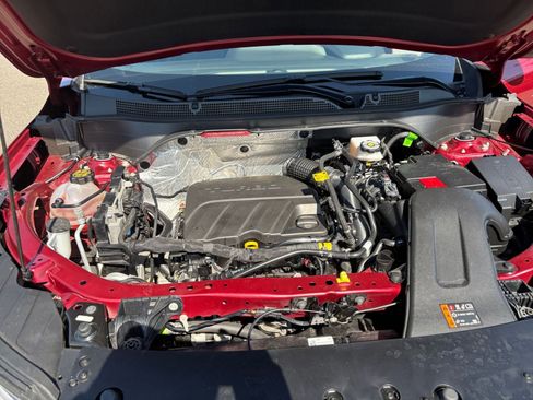 Used 2025 Chevrolet Trax LT w/ LT Convenience Package FWD image 31