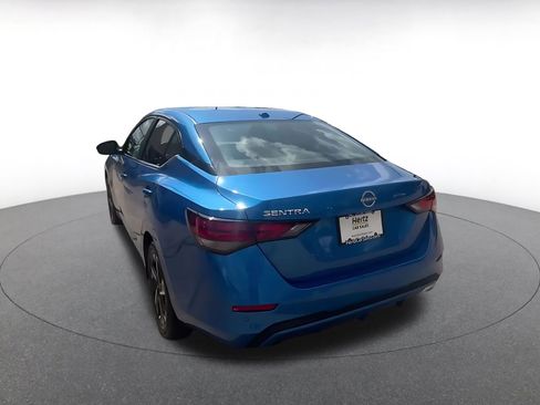 Used 2025 Nissan Sentra SV FWD image 11