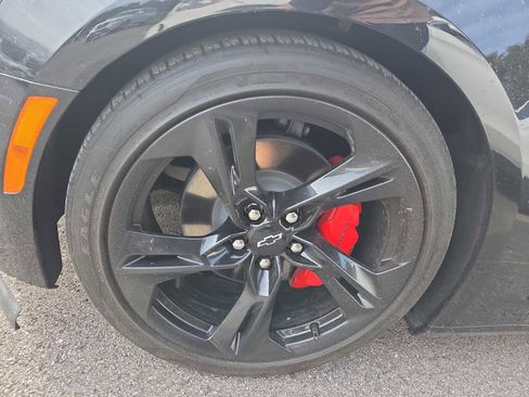 Used 2023 Chevrolet Camaro LT w/ RS Package image 8