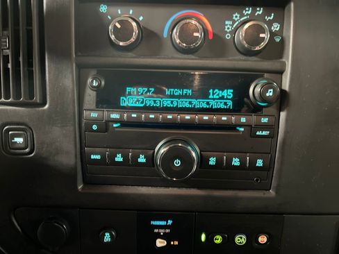 Used 2017 Chevrolet Express 2500 LS image 16