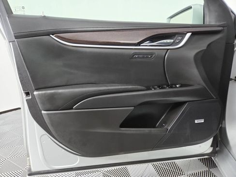 Used 2015 Cadillac XTS Luxury AWD/4WD image 13