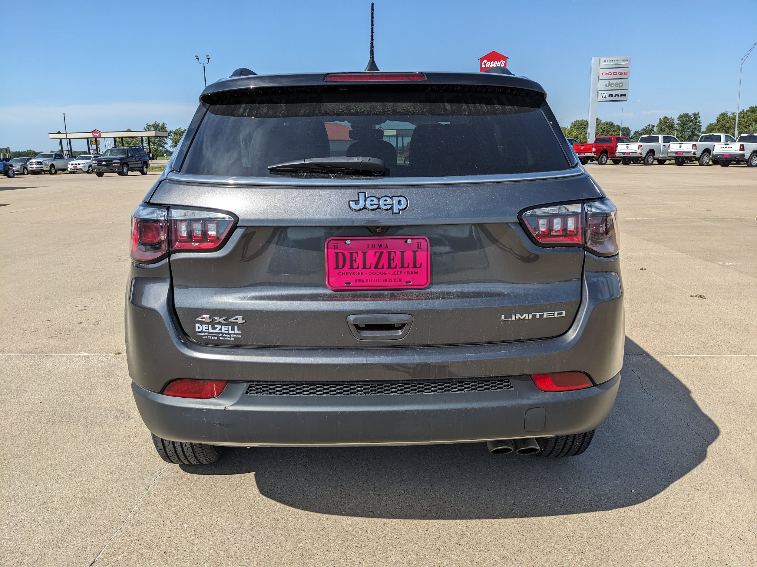 Used 2022 Jeep Compass Limited AWD/4WD image 7
