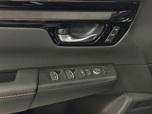 Used 2025 Honda CR-V Sport Touring image 13