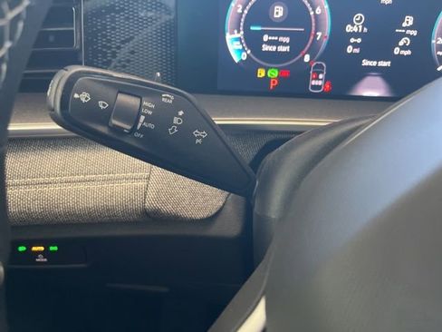 New 2026 Volkswagen Tiguan S FWD image 11