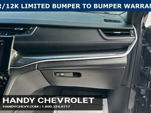 Used 2022 Jeep Grand Cherokee L Laredo image 48