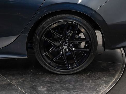 Used 2023 Honda Civic Sport image 10