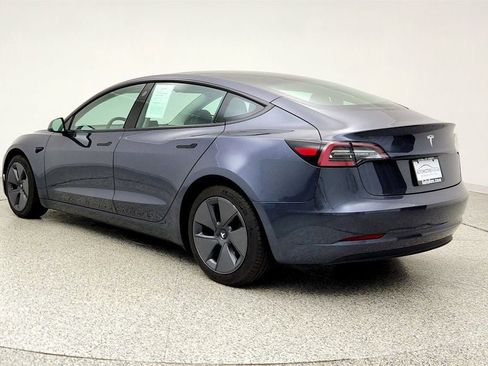 Used 2023 Tesla Model 3 Standard Range RWD image 7