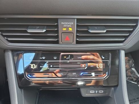 Used 2026 Volkswagen Jetta Sport FWD image 17