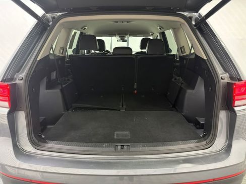 Used 2024 Volkswagen Atlas SE image 19