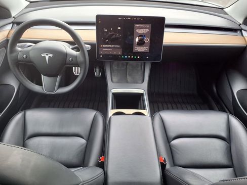 Used 2022 Tesla Model 3 Long Range AWD/4WD image 11