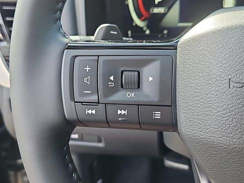 New 2026 Nissan Rogue Platinum image 17