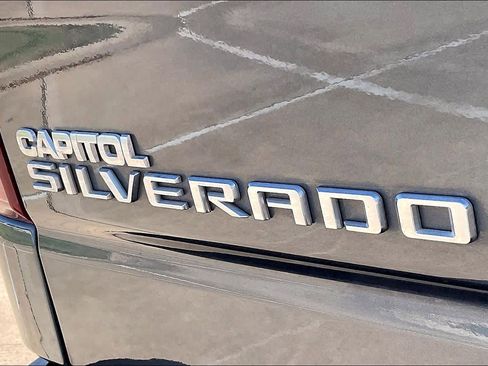 Used 2021 Chevrolet Silverado 1500 LT w/ Texas Edition Plus image 28