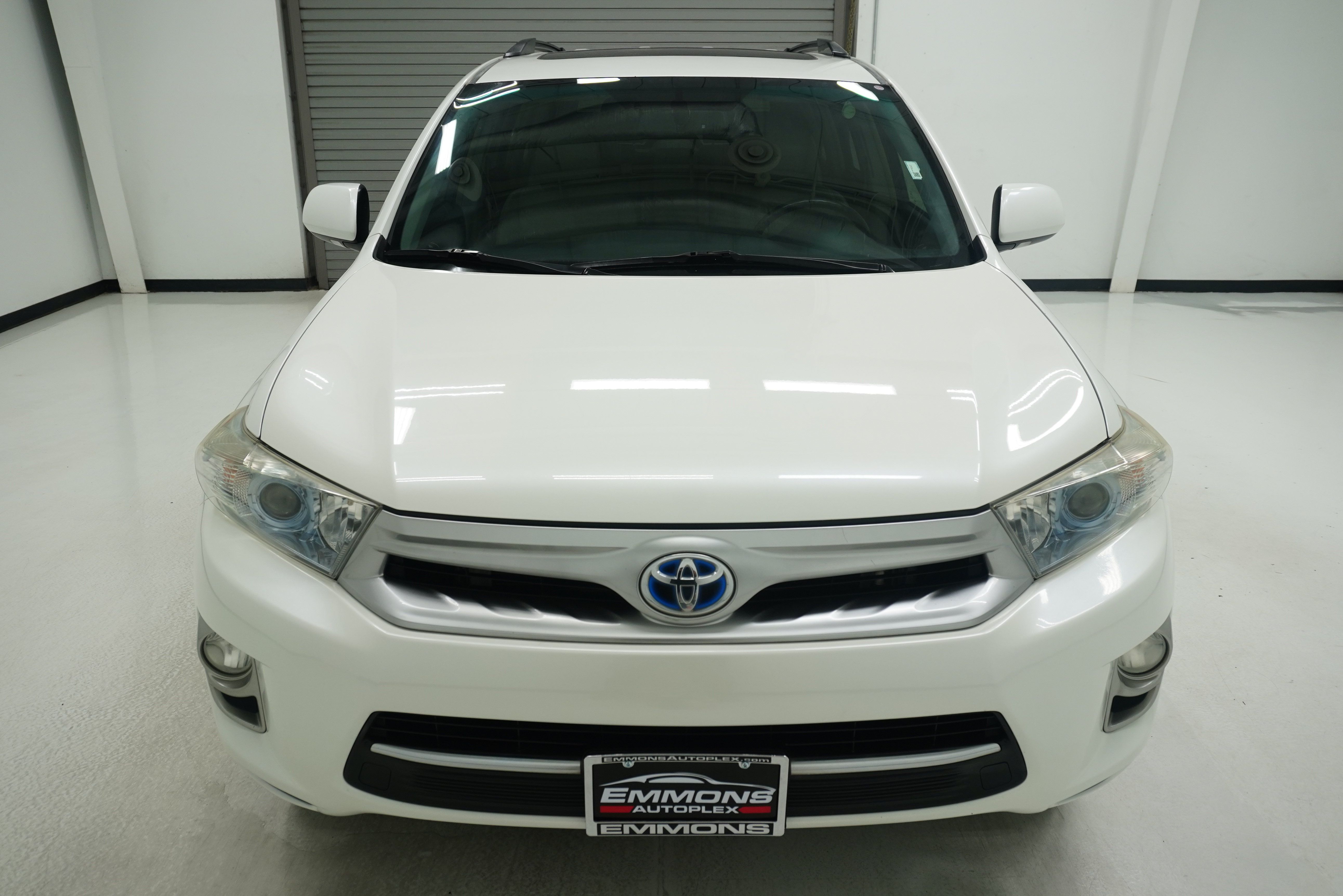 Used 2012 Toyota Highlander Limited AWD/4WD image 2