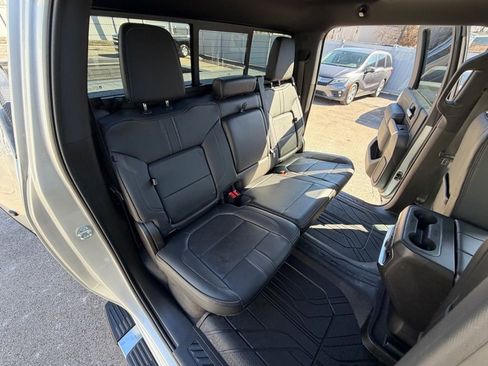 Used 2021 Chevrolet Silverado 3500 High Country image 6