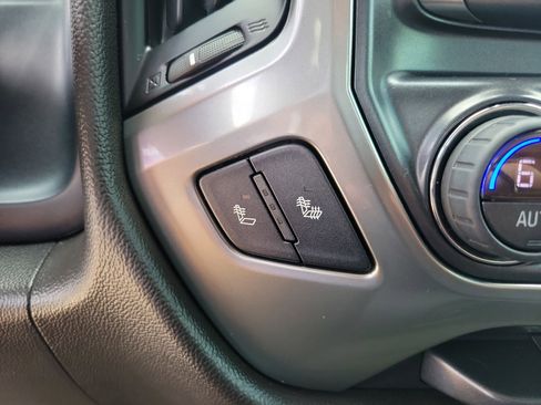 Used 2018 Chevrolet Silverado 1500 LT w/ All Star Edition AWD/4WD image 10