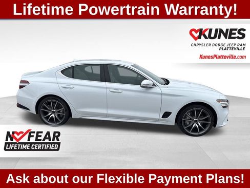 Used 2025 Genesis G70 2.5T image 3