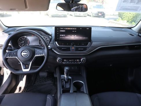 Used 2025 Nissan Altima 2.5 SV w/ SV Special Edition Package FWD image 26