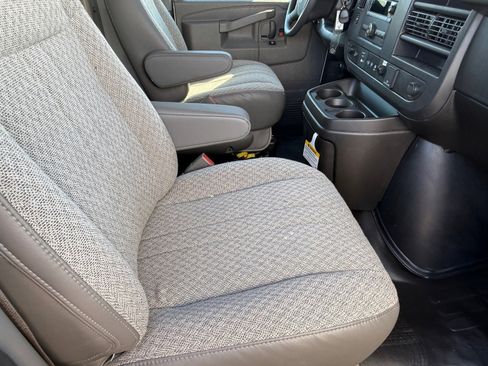 New 2024 Chevrolet Express 3500 w/ Power Convenience Package image 23