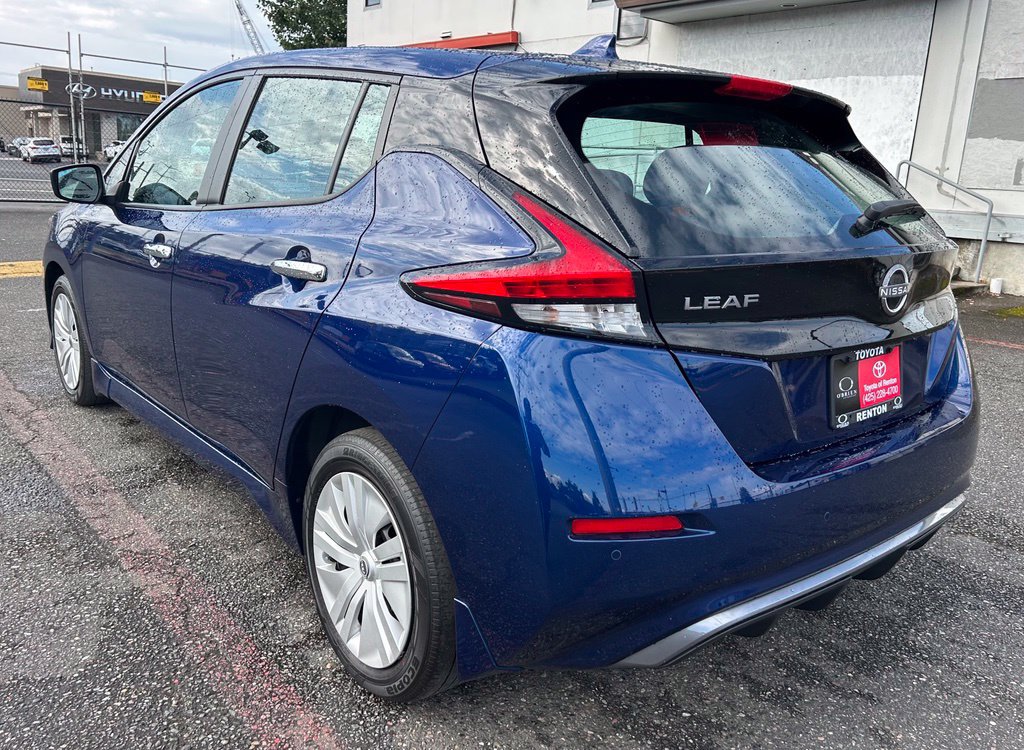 Used 2025 Nissan Leaf S FWD image 7