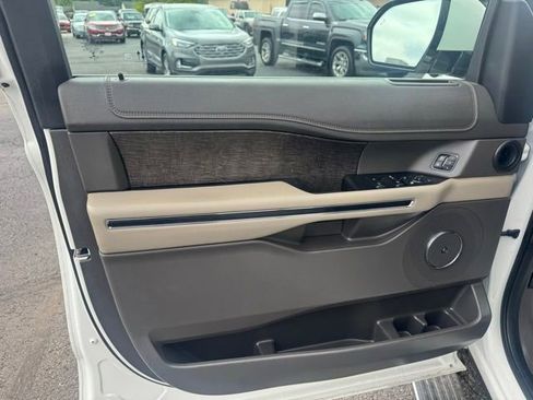 Used 2021 Ford Expedition Max Limited AWD/4WD image 27