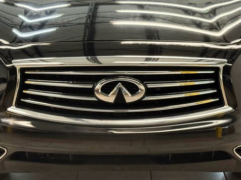 Used 2016 INFINITI QX70 3.7 RWD image 5