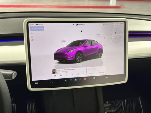 Used 2025 Tesla Model Y Long Range image 17