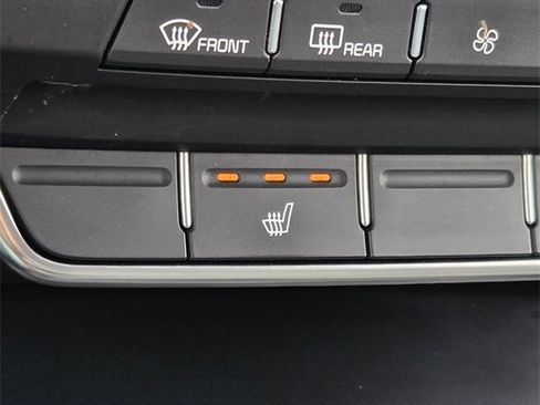 Used 2019 Kia Sorento LX w/ LX Convenience Package image 25