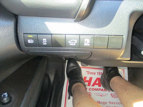 Used 2024 Toyota Camry SE w/ Convenience Package FWD image 12