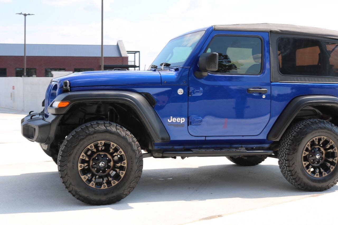 Used 2020 Jeep Wrangler Sport AWD/4WD image 38