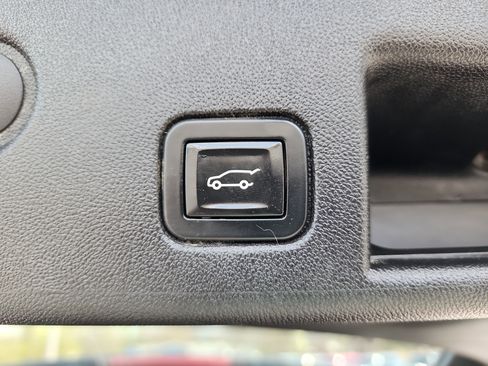 Used 2019 Chevrolet Equinox LT image 31