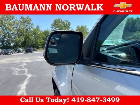Used 2017 Chevrolet Colorado LT w/ LT Convenience Package RWD image 17