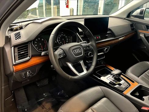 Used 2023 Audi Q5 2.0T Premium w/ Convenience Package image 17