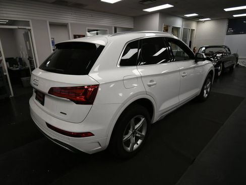 Used 2023 Audi Q5 2.0T Premium w/ Convenience Package AWD/4WD image 7