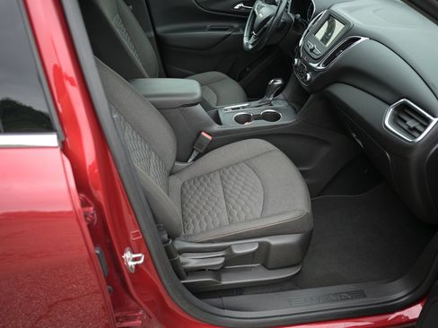 Used 2019 Chevrolet Equinox LT w/ Driver Convenience Package FWD image 52