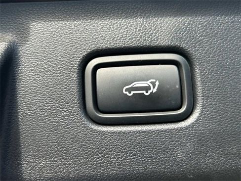 Certified 2022 Hyundai Tucson Limited image 13