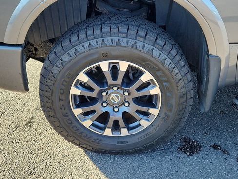 Used 2016 Nissan Titan PRO-4X AWD/4WD image 6