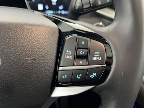 Used 2025 Ford Explorer Platinum w/ Ultimate Package AWD/4WD image 8