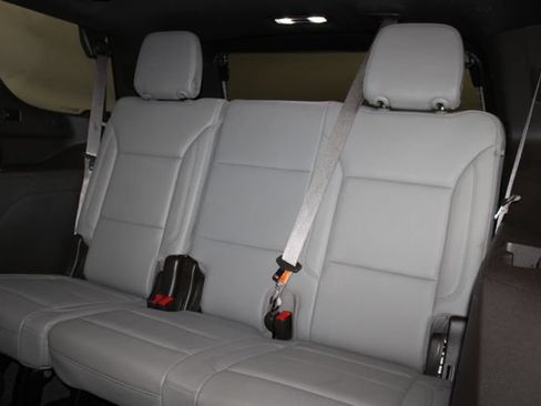 Used 2022 Chevrolet Tahoe LT AWD/4WD image 12