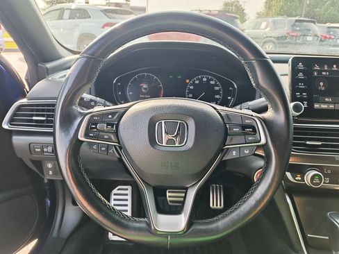Used 2018 Honda Accord Sport image 17
