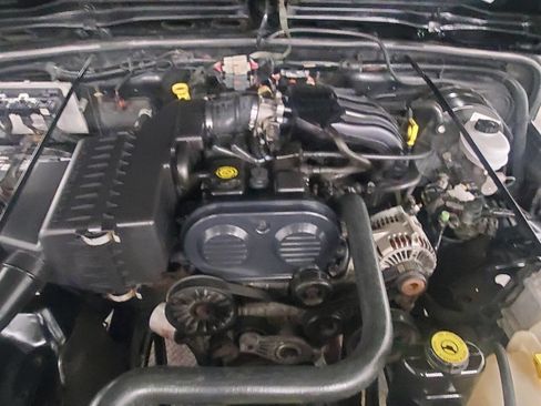 Used 2004 Jeep Wrangler SE image 4